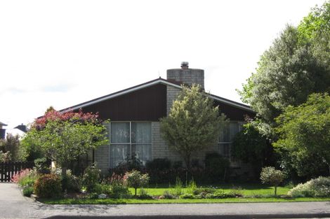 Photo of property in 12 Bush Street, Rangiora, 7400