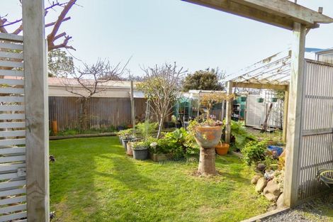 Photo of property in 5 Te Whena Street, Otaki Beach, Otaki, 5512
