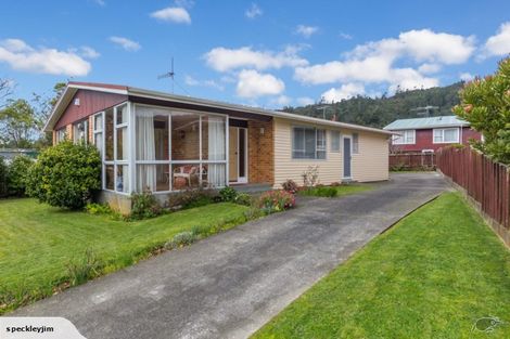 Photo of property in 301 Stokes Valley Road, Stokes Valley, Lower Hutt, 5019