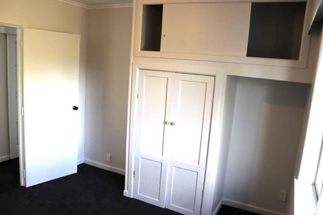 Photo of property in 579 East Coast Road, Browns Bay, Auckland, 0630