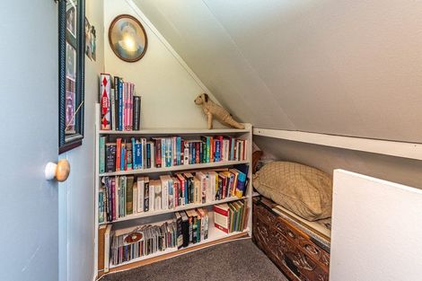 Photo of property in 1 Iwiroa Terrace, Durie Hill, Whanganui, 4500