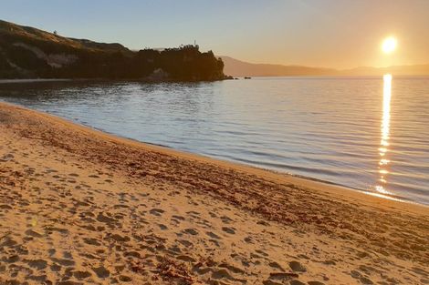 Photo of property in 36 Nyhane Drive, Ligar Bay, Takaka, 7183