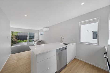 Photo of property in 5/111 Osborne Street, Waltham, Christchurch, 8011