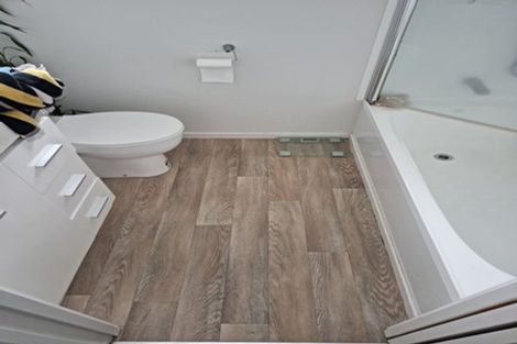 Photo of property in 72 Parrs Cross Road, Henderson, Auckland, 0612