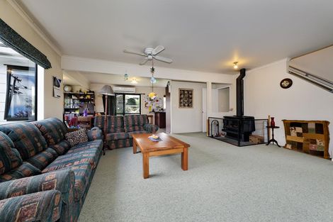 Photo of property in 23a Withers Road, Glen Eden, Auckland, 0602