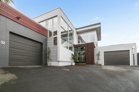 Photo of property in 32 Torwood Road, Khandallah, Wellington, 6035