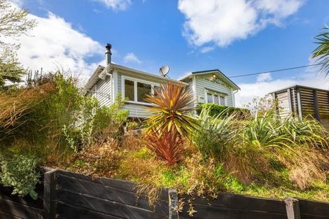Photo of property in 62 Renown Road, Raumati South, Paraparaumu, 5032
