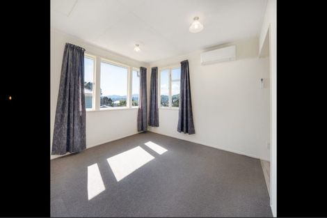 Photo of property in 101 Sievers Grove, Cannons Creek, Porirua, 5024