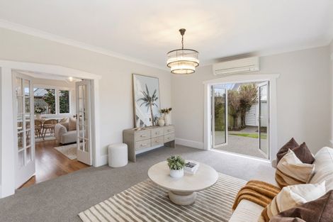 Photo of property in 13 Idris Road, Fendalton, Christchurch, 8052