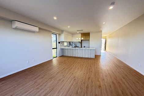 Photo of property in 8 Kapeta Lane, Karaka, 2113