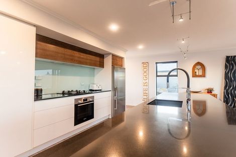 Photo of property in 21 Greenfield Place, Twizel, 7901