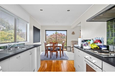 Photo of property in 32 Kaiwaka Road, Waiuku, 2123