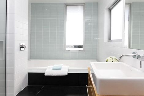 Photo of property in 12 Kenmure Drive, Huntsbury, Christchurch, 8022