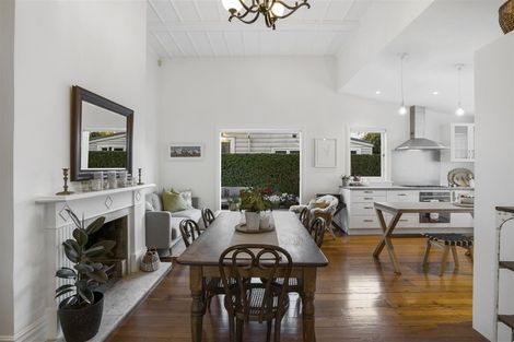 Photo of property in 61 Aroha Avenue, Sandringham, Auckland, 1025