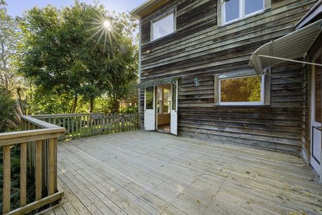 Photo of property in 44 Carrington Street, Lower Vogeltown, New Plymouth, 4310