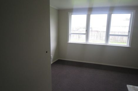 Photo of property in 11 Yeats Crescent, Fairfield, Hamilton, 3214