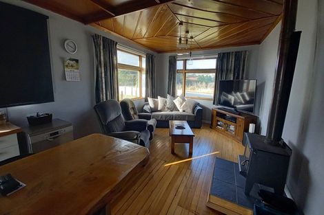 Photo of property in 19 Main Road, Tuatapere, 9620