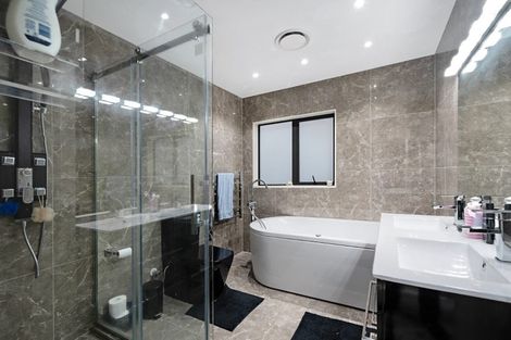 Photo of property in 31a Coniston Avenue, Te Atatu South, Auckland, 0610