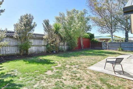 Photo of property in 142c Wainoni Road, Avondale, Christchurch, 8061