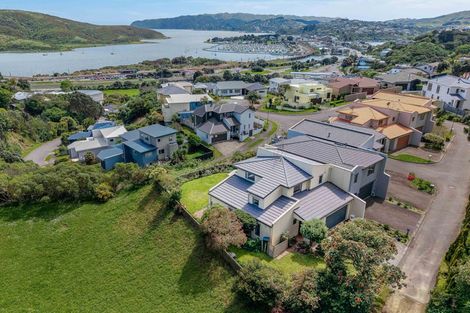 Photo of property in 8 Paremata Drive, Paremata, Porirua, 5024