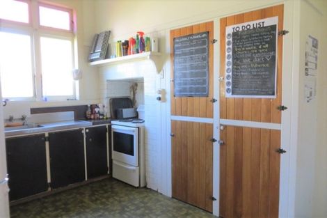 Photo of property in 14 Farmer Street, Te Aroha, 3320