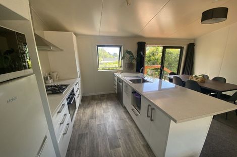 Photo of property in 18a Norana Road, Maoribank, Upper Hutt, 5018