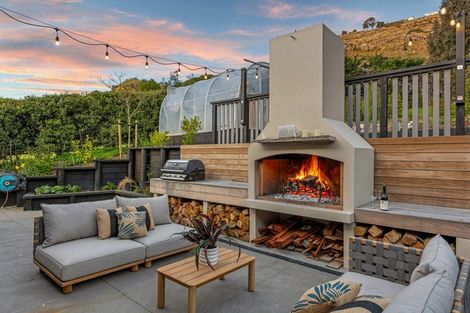 Photo of property in 13 Matuku Lane, Heathcote Valley, Christchurch, 8022