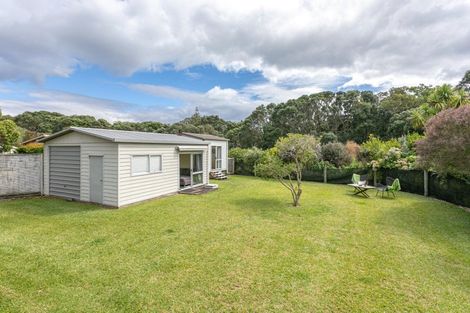 Photo of property in 13 Wigmore Crescent, Hahei, Whitianga, 3591