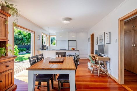 Photo of property in 28 Winchester Street, Awapuni, Palmerston North, 4412