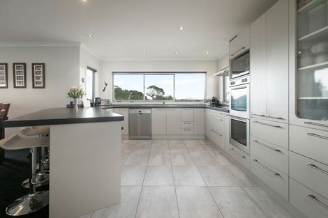 Photo of property in 12 Haden Place, Omokoroa, 3114