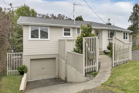 Photo of property in 43 Maude Street, Riverhead, 0820