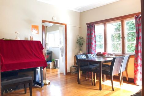Photo of property in 227 Titirangi Road, Titirangi, Auckland, 0604
