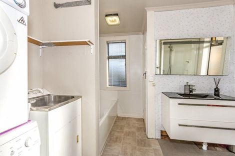 Photo of property in 10 Brixton Street, Islington, Christchurch, 8042