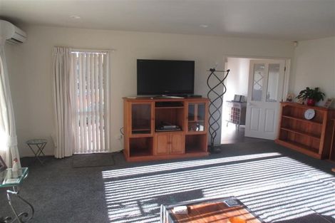 Photo of property in 112 Bayswater Crescent, Bromley, Christchurch, 8062