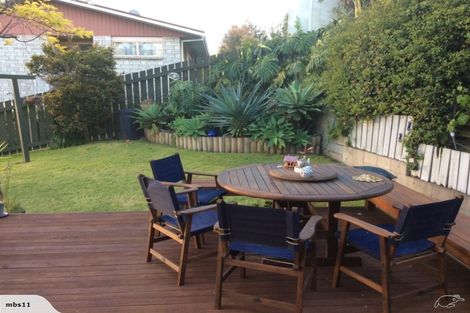 Photo of property in 8a Sutherland Avenue, Mount Maunganui, 3116