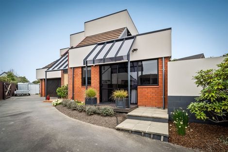 Photo of property in 227 Maidstone Road, Avonhead, Christchurch, 8042