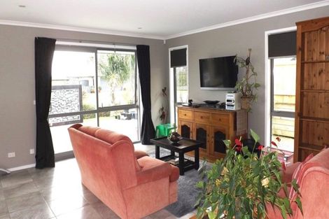 Photo of property in 5 Ballintoy Park Drive, Welcome Bay, Tauranga, 3175