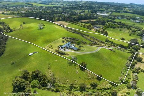 Photo of property in 62 Foster Road, Kumeu, 0891