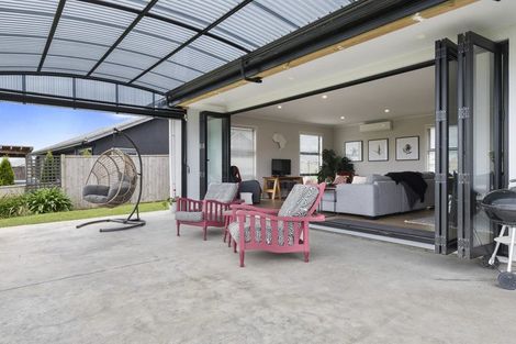 Photo of property in 32 Varsity Heights, Fitzherbert, Palmerston North, 4410