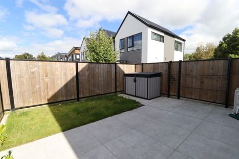 Photo of property in 33 Doug Jensen Street, Wallaceville, Upper Hutt, 5018