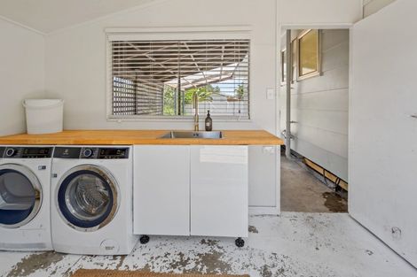 Photo of property in 16 Moki Place, Ruakaka, 0116