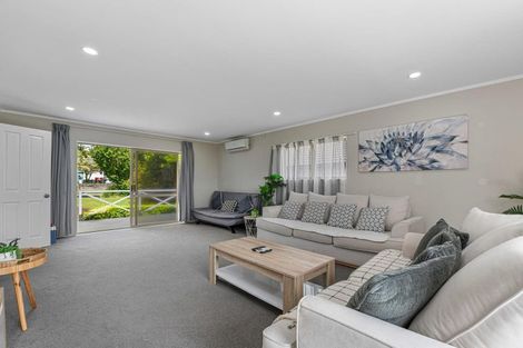 Photo of property in 19 Barraud Place, Pukehangi, Rotorua, 3015