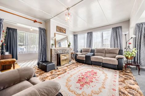 Photo of property in 18 Biddle Crescent, Taita, Lower Hutt, 5011