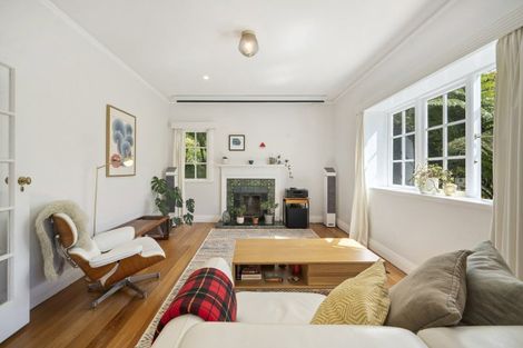 Photo of property in 34 Northland Road, Northland, Wellington, 6012