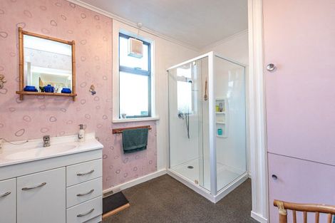 Photo of property in 1 Gunn Street, Gonville, Whanganui, 4501