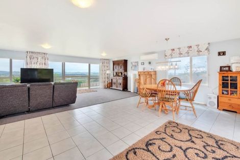 Photo of property in 69 Pipitiwai Drive, Helensville, Kaukapakapa, 0871