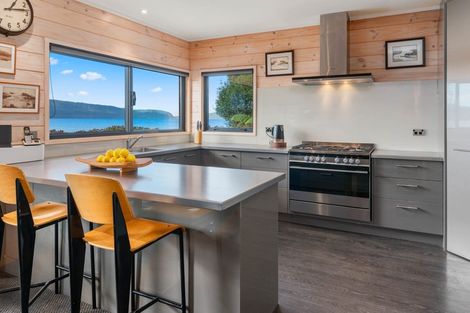 Photo of property in 9 Rangiuru Bay Road, Lake Tarawera, Rotorua, 3076