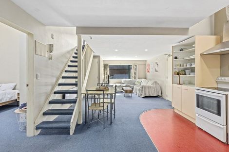 Photo of property in 3/5 Hopper Street, Mount Cook, Wellington, 6011