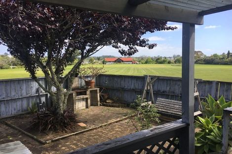 Photo of property in 36 Meadowvale Rise, Titirangi, Auckland, 0604