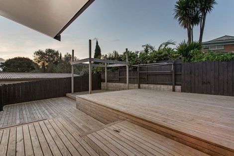 Photo of property in 2/45 Taioma Crescent, Te Atatu Peninsula, Auckland, 0610